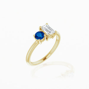 Charo Emerald-Round Diamond and Gem Ring